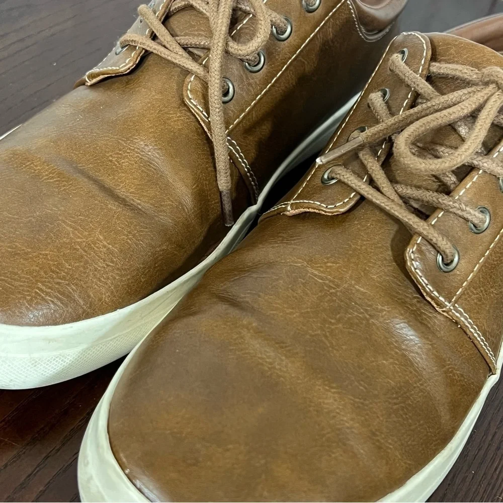 GOODFELLOW & Company Brown Faux Leather Sneakers Dressy Casual Style size 9 GUC